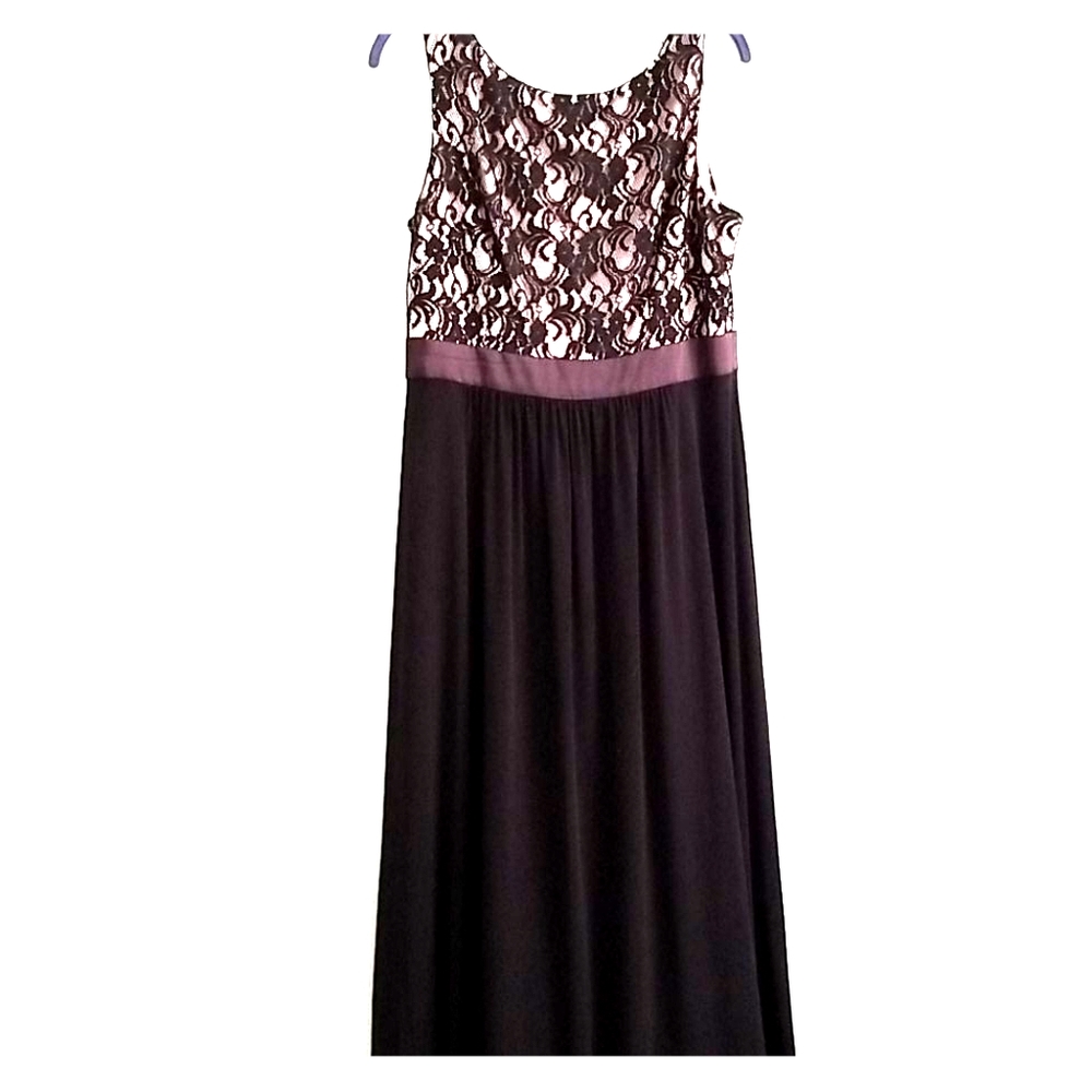Sleeveless high neck floor length dress